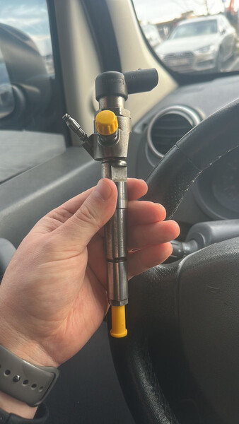 Форсунка Renault Grand Scenic 3 2012 г.  1.5 л дизель Ровно