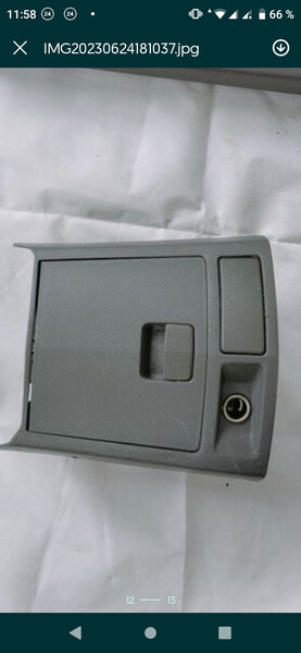 Центральный бардачке и подстаканники Kia Carens 2  2005 универсал 2.0 Дизель Днепр