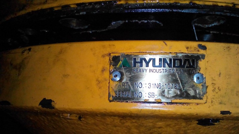 Вал, спальник, подшибник Hyundai ROBEX 1990 г.  1.3 л Ивано-Франковск