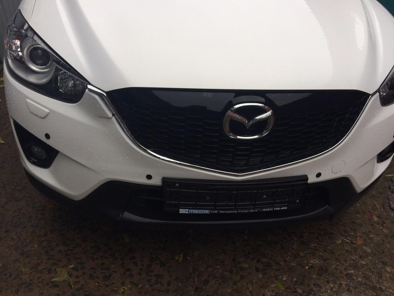 Решетка радиатора с нижним хромом Mazda CX-5  2012 2.2 Бензин Хмельницкий