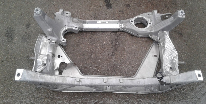 Подрамник передний Porsche Panamera  2015 хэтчбек 3.0 Бензин Киев