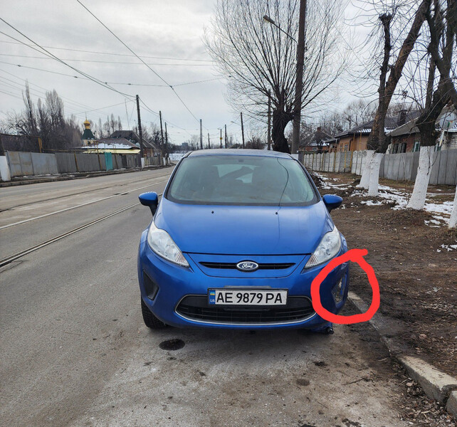 Заглушка противотуманной фары левая Ford Fiesta MK7  2010 1.6 Бензин Харьков