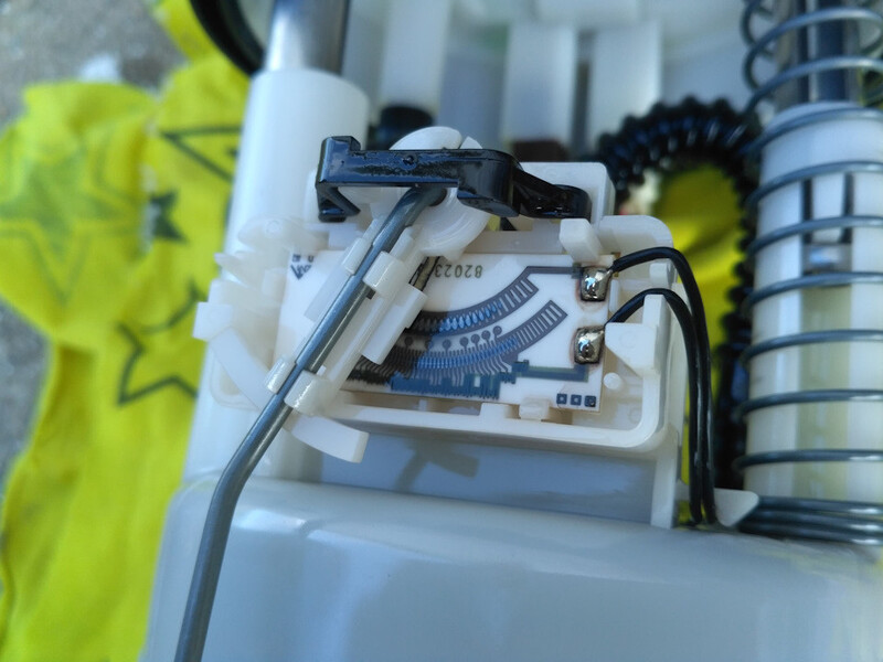 Датчик рівня палива Nissan Micra  2010 хетчбек 1.2 Бензин 