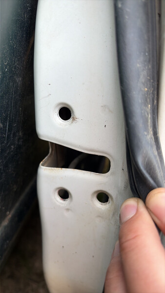 Двері задні 6700102131   Toyota Corolla