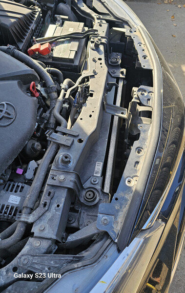 Накладка Toyota Avensis  2016 2.0 Дизель 