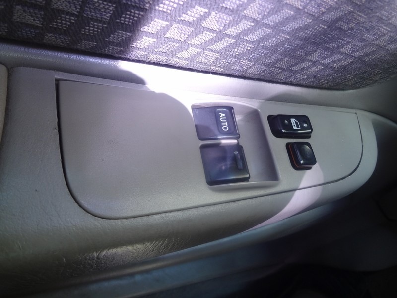Кнопка стеклоподъемника Toyota Corolla E110  2001 1.6 Бензин Одесса