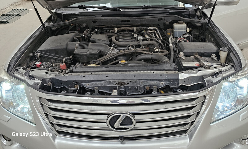 Пластик двигателя Lexus LX  2008 5.7 Бензин Хмельницкий