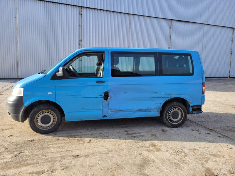 Боковая часть кузова левая Volkswagen T4 (Transporter)  1998 универсал 1.9 Дизель Одесса