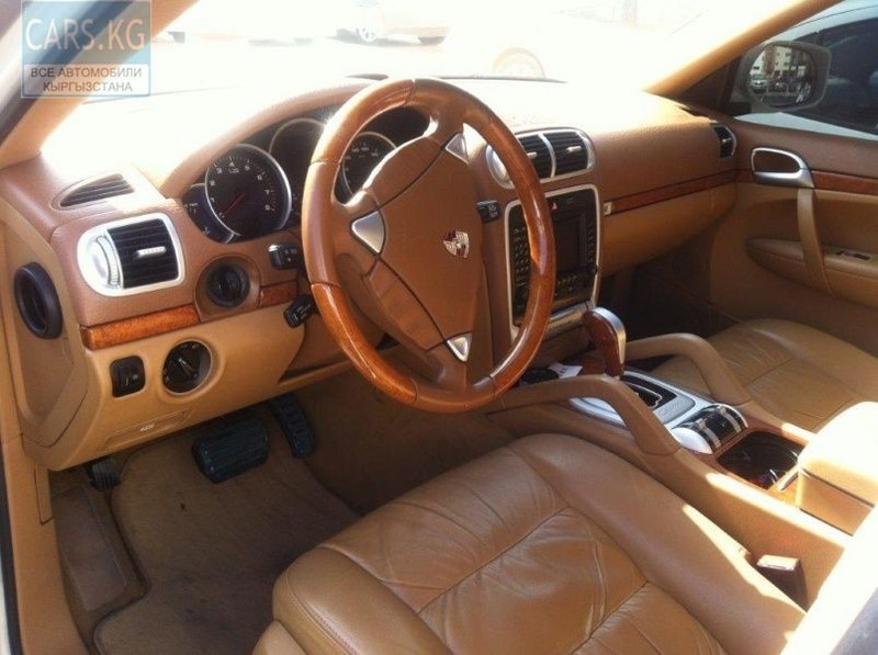 Кнопки на руль коричневого цвета Porsche Cayenne  2006 4.5 Бензин Сумы