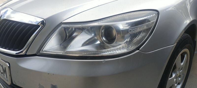 Фара передняя Skoda Octavia A5  2010  Электро 