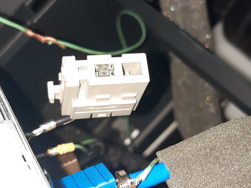 Штекер від антени до магнітоли Nissan Leaf  2016 хэтчбек 2.0 Электро Киев