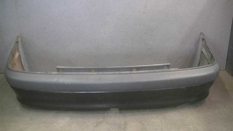 Бампер задний 52159-05070   Toyota Avensis