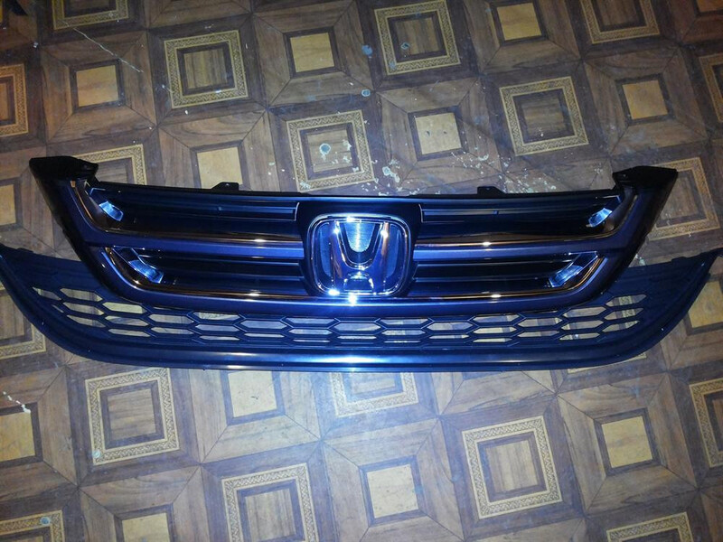 Решетка радиатора в сборе Honda CR-V рестайлинг 2011 2.0 Бензин 