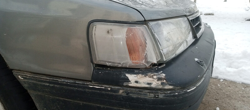 Передний правый указатель поворота Subaru Legacy  1993 универсал 1.8 Бензин 