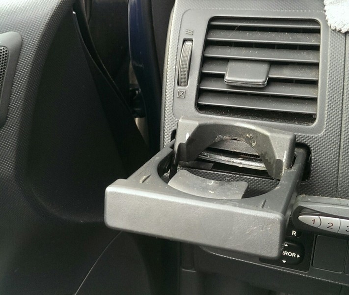 Підстаканник Toyota Auris Престиж 2008 хетчбек 1.6 Бензин Київ