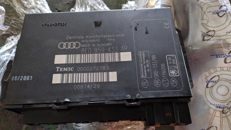 Блок управления комфорта 8E0 959 433AR   Audi A4