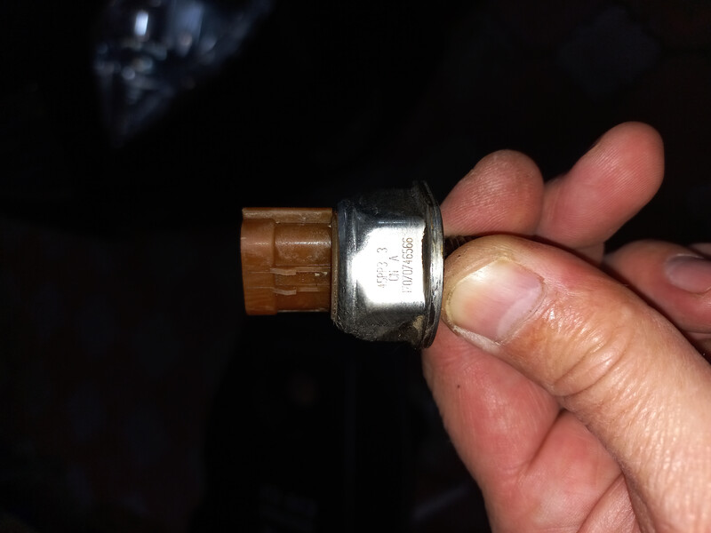 Датчик давления топлива Mitsubishi Pajero Sport  2017 2.4 Дизель Красноград