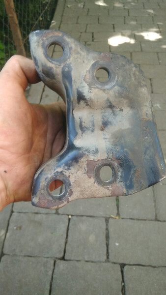 Кронштейн переднього екрану Hyundai Matrix До рейстайл универсал 2004 г.  1.8 л бензин