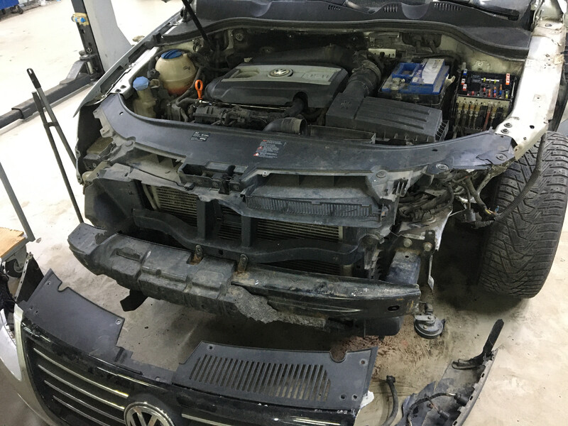 Телевизор Volkswagen Passat B6 2008 г.  1.8 л бензин Одесса