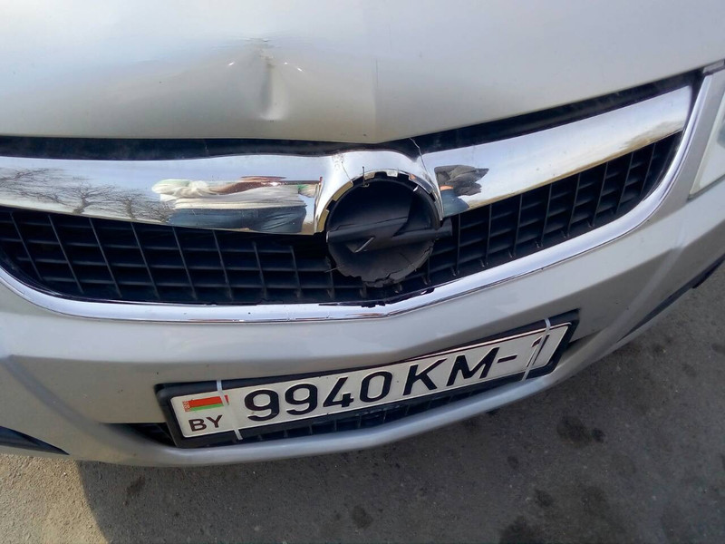 Решетка радиатора Opel Vectra C 2007 г.  1.6 л бензин Ратно
