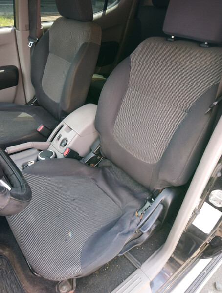 Водительское сиденье Mitsubishi L 200  2008 2.5 Дизель Киев