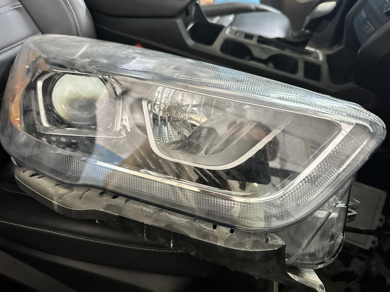 Фара левая Ford Escape 2018 г.  2.5 л бензин Ровно