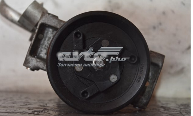 Компрессор кондиционера 5Q0820803B   Volkswagen Golf