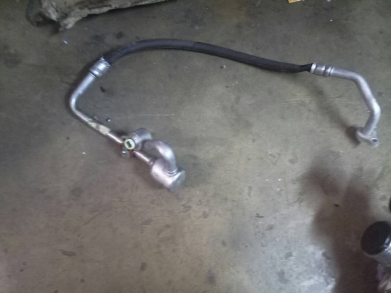 Трубка кондиционера Land Rover Range Rover Evoque 2014 г.  2.0 л бензин Киев