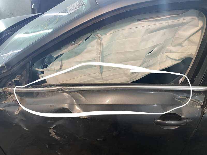 Молдинг двери водителя слизыватель (хром) Volkswagen Jetta TDI 2011 2.0 Дизель Киев
