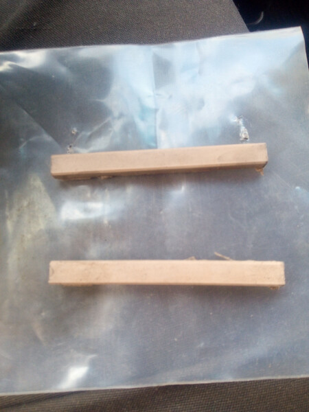 Флажки на первый бугель Renault Laguna  1995 універсал 2.0 Бензин 