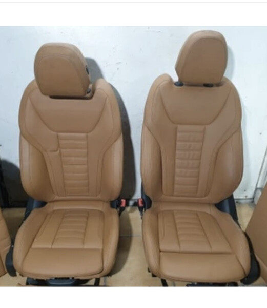 Кожаный салон BMW 3 Series  2021 2.0 Бензин Одесса