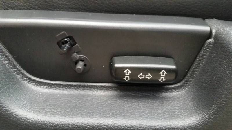 Электрорегулятор наклона спинки пассажирского кресла Volvo XC90  2003 2.4 Дизель Харьков