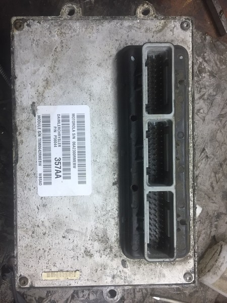 Електронний блок керування двигуном P56044357AA   Jeep Grand Cherokee