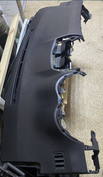 Торпедо Toyota Corolla E140  2008 1.6 Бензин Одесса