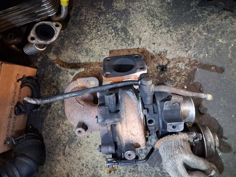 Трубка охолодження турбіни Mitsubishi L 200  2005 2.5 Дизель Київ