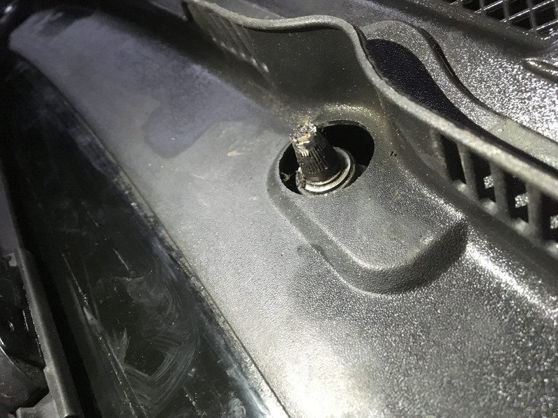 Шток трапеции дворников Audi A6 C5  2001 универсал 2.5 Дизель Чаплинка