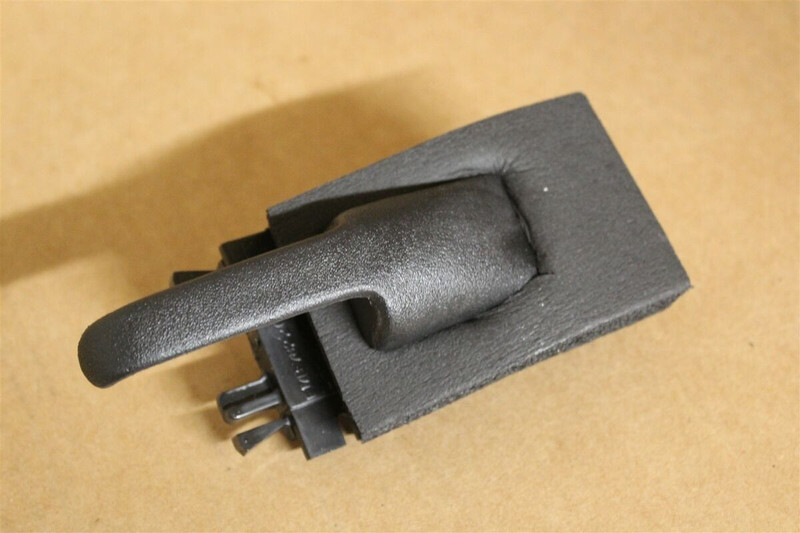 Задня внутрішня ручка Ford Explorer  1996 4.0 Бензин Вараш