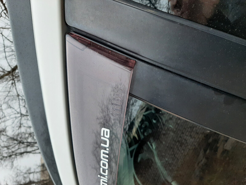 Ветровики Mitsubishi Grandis  2008 Константиновка