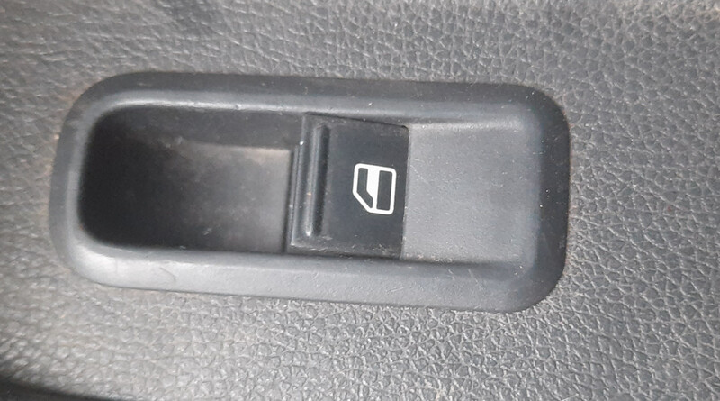 Кнопка открытия стекла Skoda Roomster  2009 універсал 1.6 Бензин Київ