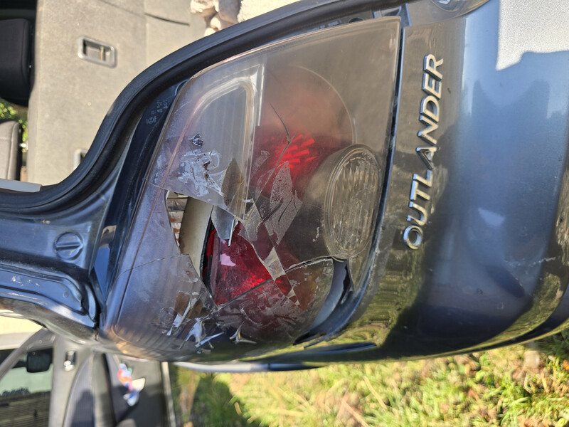 Фонарь задній мітсубіші аутлендер Mitsubishi Outlander  2005 універсал 2.4 Бензин Надвірна
