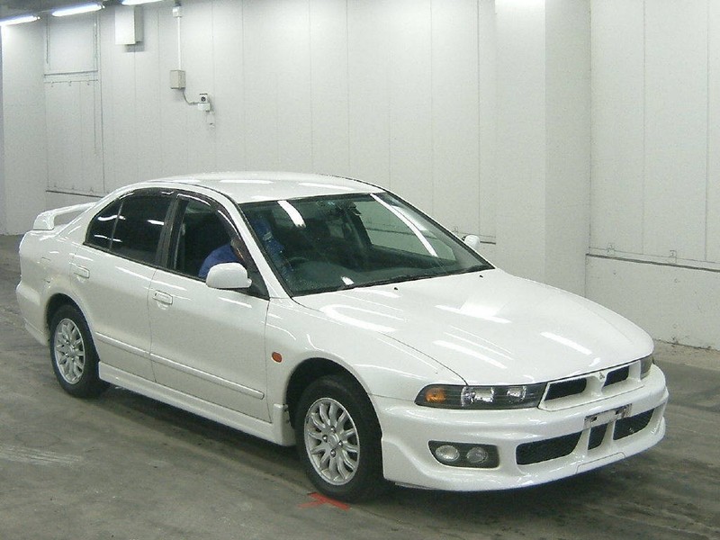 Бампер передний Mitsubishi Galant 8  1999 2.0 Бензин Запорожье