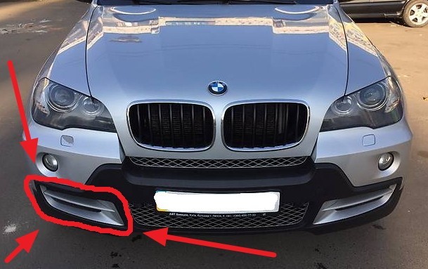 Решетка переднего бампера - правая которая под противотуманкой BMW X5 E 70 2008 г.  3.0 л бензин Краматорск
