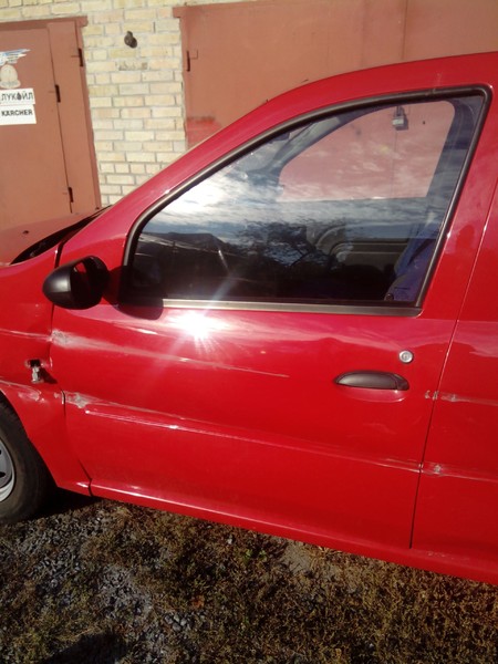 Дверь левая передняя Dacia Logan  2006 1.4 Бензин Киев