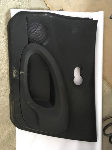 Карта передней правой двери черная Nissan Micra K12  2008 хетчбек 1.3 Дизель 