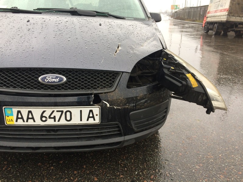Бампер передний Ford C-Max  2005 1.8 Бензин Киев