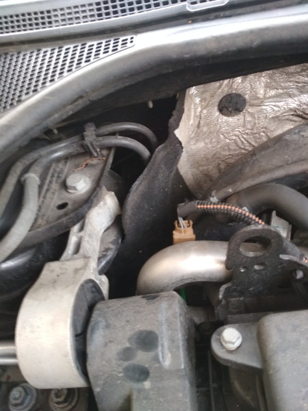 Кронштейн КПП Renault Laguna 3  2011 універсал 1.5 Дизель 