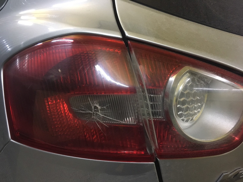 Фонарь задний левый в крыле Ford Kuga 2011 г.  2.5 л бензин Черкассы