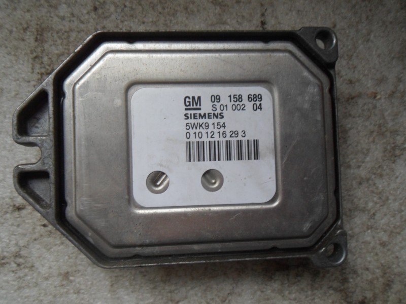 Электронный блок управления двигателем 09158689 5WK9 154   Opel Vectra