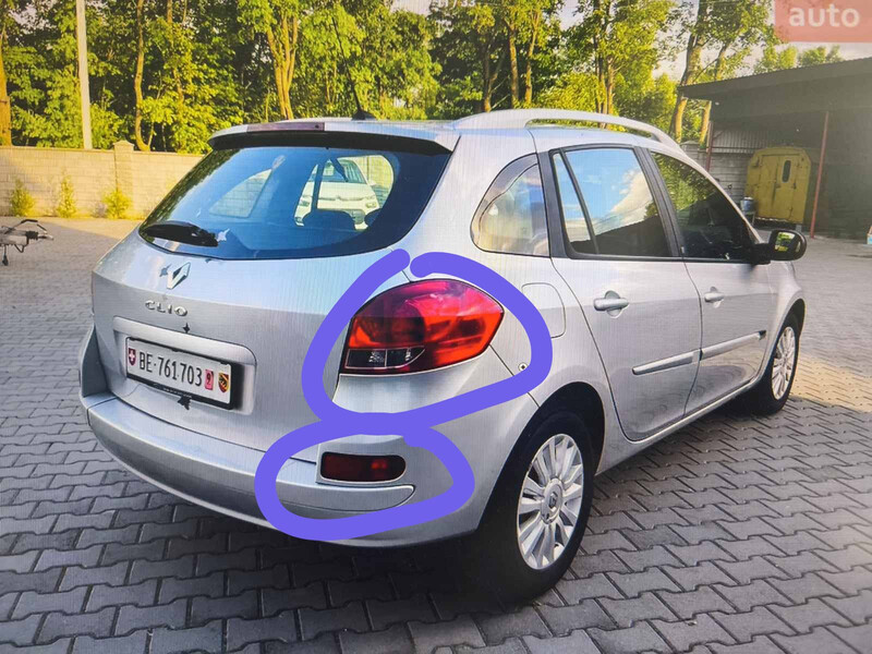 Фонарь задній правий а також маленький в бампер що під ним Renault Clio  2010 универсал 1.4 Дизель Острог