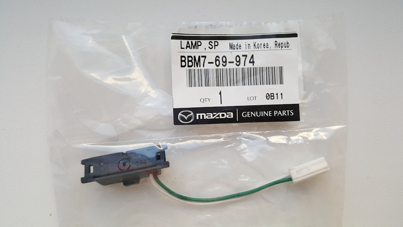 Лампочка фонаря внутреннего освещения салона Mazda 3 BL  2010 1.6 Бензин Одесса